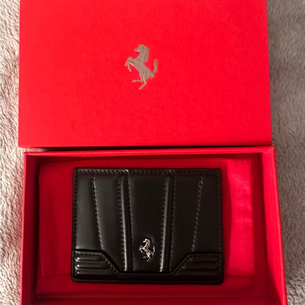 Ferrari Premium Collection Card Holder Black Leather NEW CONDITION